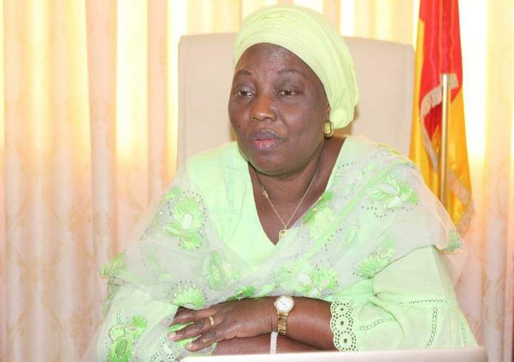 La Présidence de la République a le regret de porter à la connaissance du peuple de Guinée, le décès de Madame Aminata TOURÉ, jusque-là maire