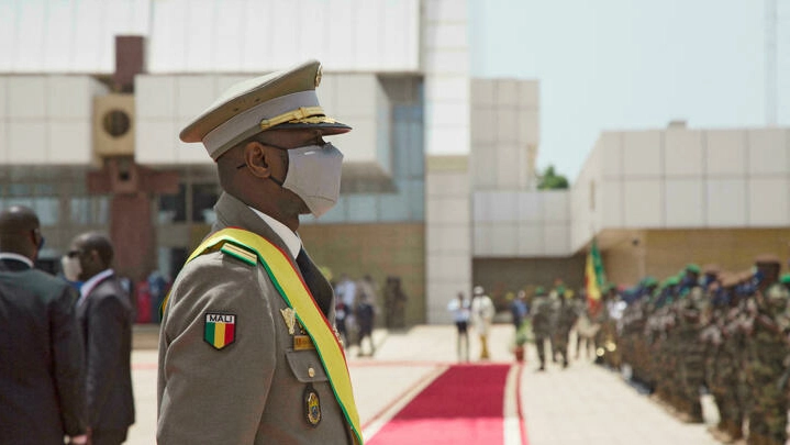 La classe dirigeante malienne après les sanctions de la CEDEAO et la violation de son espace aérien n'a pas tardé à réagir aprés les sanction