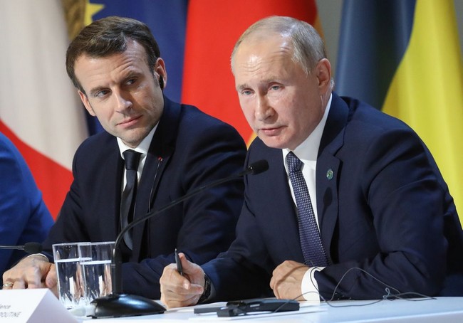 Lors de sa conversation avec Emmanuel Macron, Vladimir Poutine a fait savoir qu’au cours de l’opération spéciale de protection du Donbass