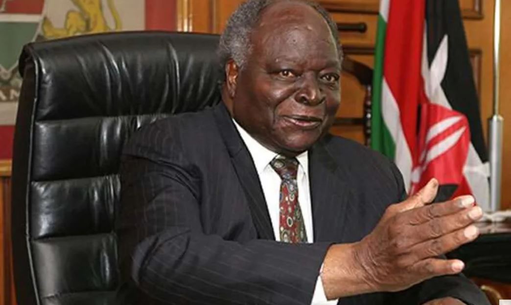 L’ancien président Mwai Kibaki, troisième chef de l’Etat de l’histoire du Kenya, est décédé à l’âge de 90 ans, a annoncé vendredi à Nairobi