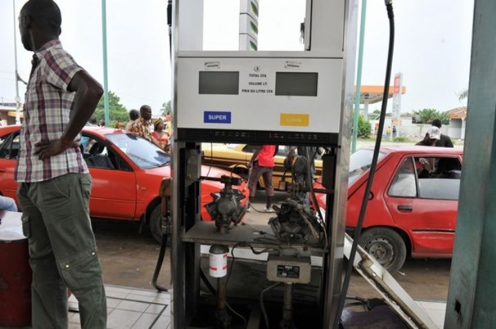 Le prix à la pompe du litre du super sans plomb connaît une hausse importante pour le mois de juin 2022 en Côte d’Ivoire, selon une note