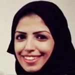 Avec environ 2.600 abonnés sur Twitter, l'étudiante postait et faisait des retweet de messages en faveur du droit des femmes en Arabie Saoudite. Elle soutenait plus particulièrement Loujain al-Hathloul, une militante féministe saoudienne, déjà emprisonnée et torturée pour avoir soutenu le droit de conduire pour les femmes. Cette militante n'a désormais plus le droit de voyager en dehors du royaume.