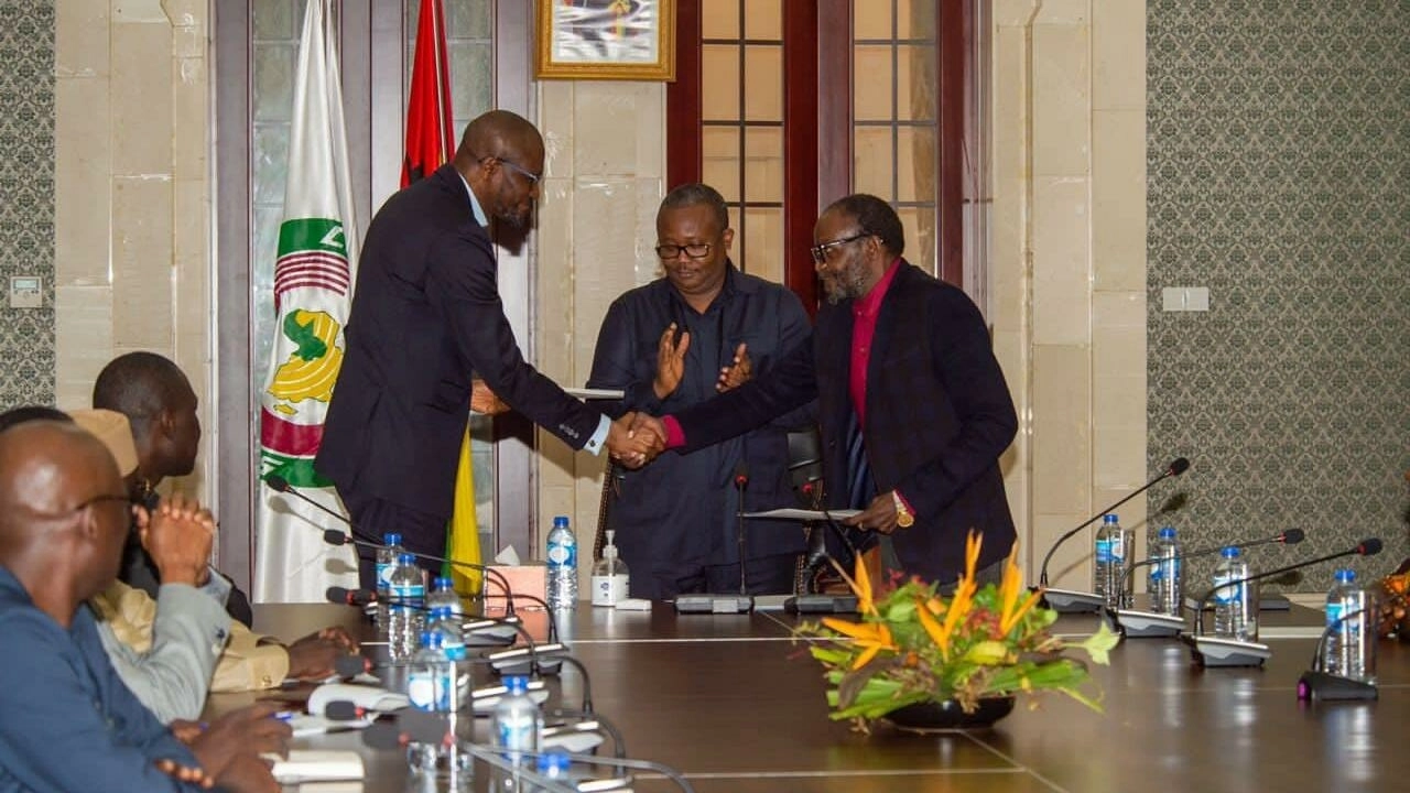 Le Sénégal a signé à Bissau jeudi 4 août un accord de paix avec des rebelles de Casamance sous l’égide du président de la Guinée-Bissau casam