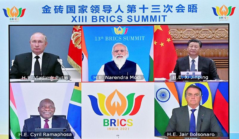 Selon RT, Purnima Anand, le président du Forum international des BRICS, a annoncé aux journalistes qu’après la mise en œuvre du plan