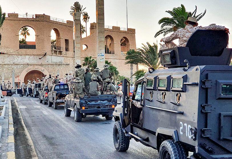 De violents affrontements entre groupes armés ont éclaté dans la nuit de vendredi à samedi dans la capitale libyenne Tripoli (ouest), selon