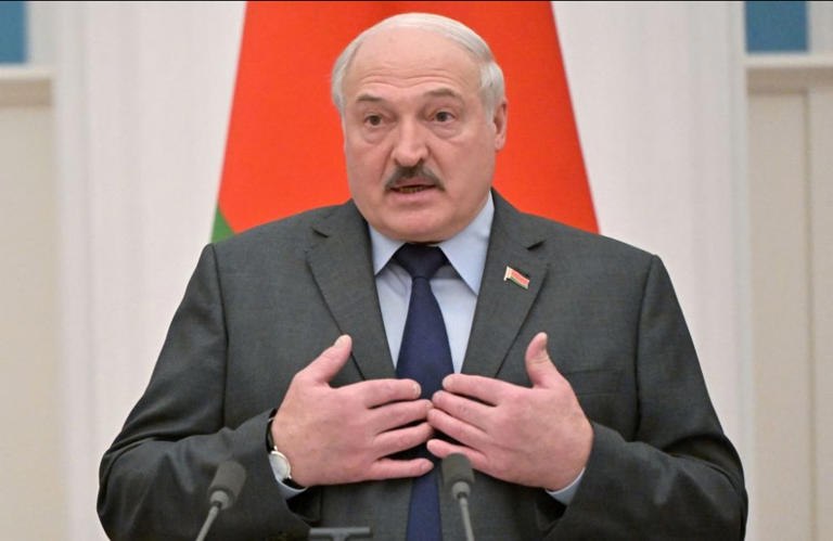 Le président biélorusse explique que seule l’armée peut terminer le conflit.Alexandre Loukachenko a affirmé que l’armée ukrainienne allait ra